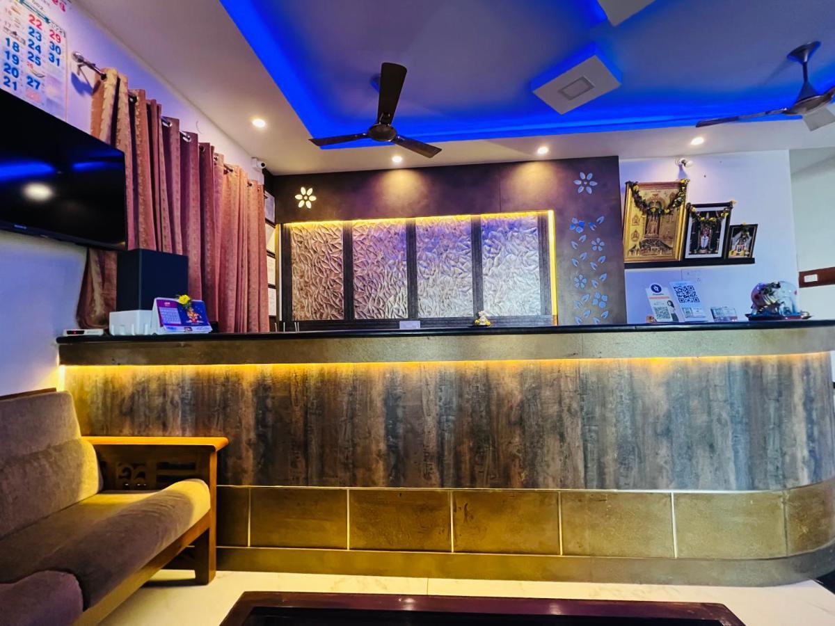 Отель Raja Residency Alandurai Экстерьер фото