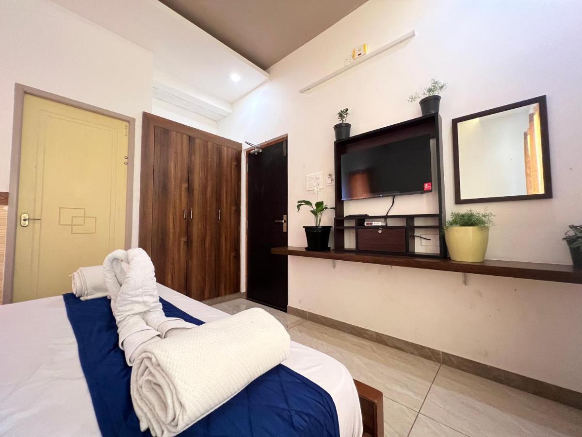 Отель Raja Residency Alandurai Экстерьер фото